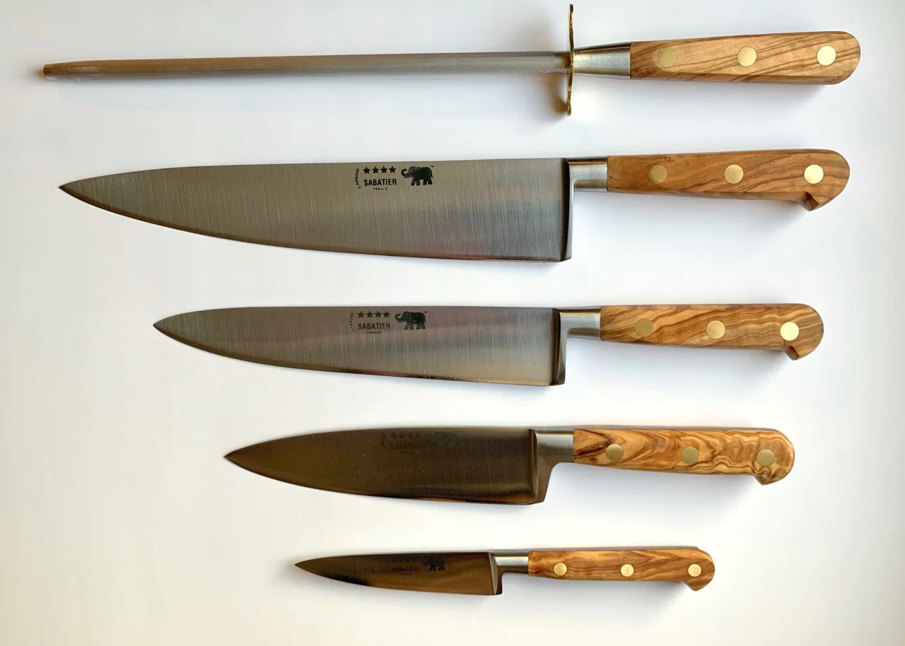 Only Professional Chefs Should Be Allowed These Knives